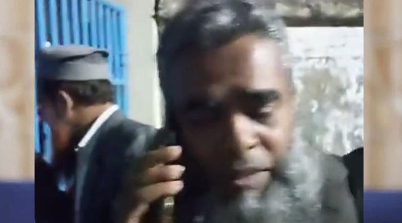 বরিশালে কেন্দ্রের বাইরে গিয়ে বিপাকে দুই সহকারী প্রিজাইডিং অফিসার