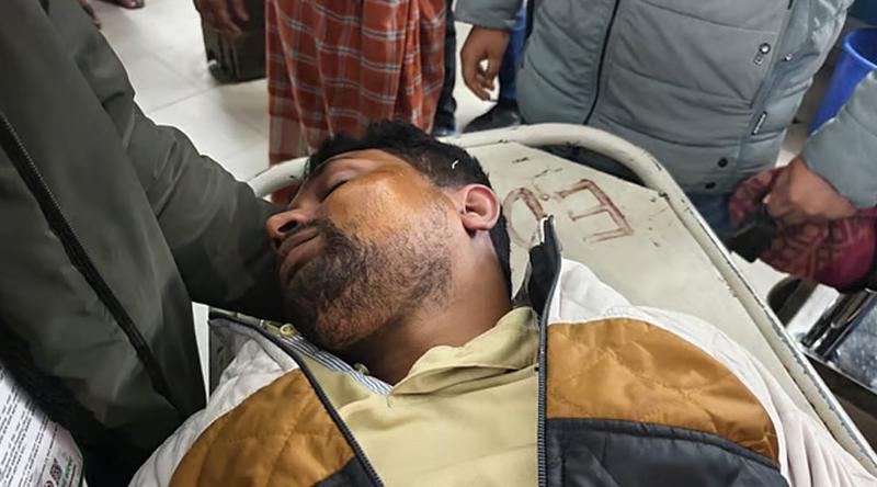 কুড়িগ্রামে এনসিপির প্রার্থীর গাড়িতে হামলা, আহত ৫