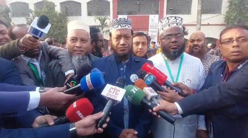 ভোট দিলেন জামায়াত প্রার্থী আমীর হামজা