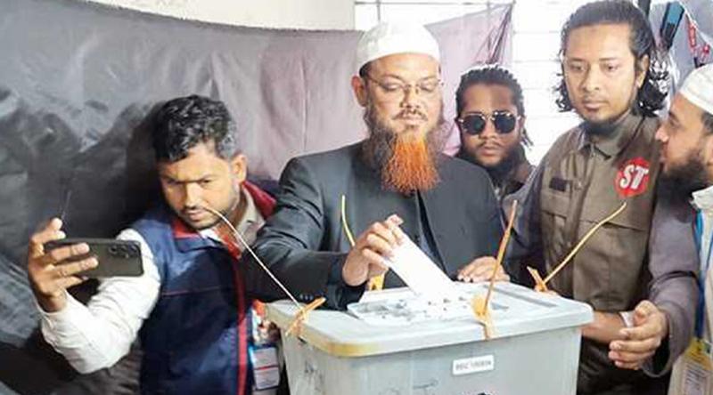 ভোটের ফলাফল ঘোষণার আগে কারচুপির আশঙ্কা ফয়জুল করিমের