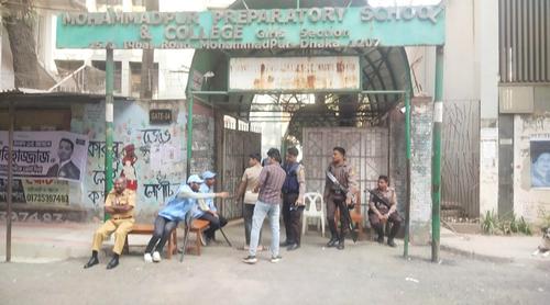 ঢাকা-১৩ আসনে আড়াই ঘণ্টায় ২ কেন্দ্রে ভোট পড়ল ৮.৭৫ শতাংশ