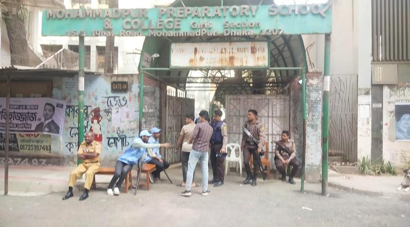 ঢাকা-১৩ আসনে আড়াই ঘণ্টায় ২ কেন্দ্রে ভোট পড়ল ৮.৭৫ শতাংশ