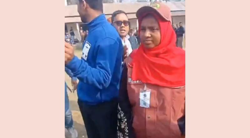 ভোটকেন্দ্রে দাঁড়িপাল্লার পক্ষে ভোট চাওয়ার অভিযোগে নারী আনসার সদস্য প্রত্যাহার