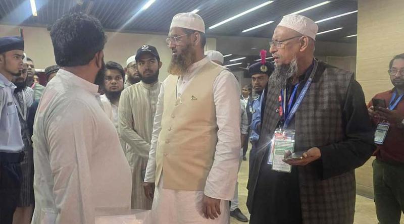 মধ্যরাতে ইসিতে মামুনুল হক