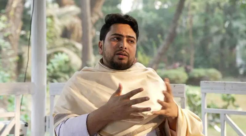 ২ হাজারের বেশি ভোটে বিজয়ী হলেন নাহিদ ইসলাম