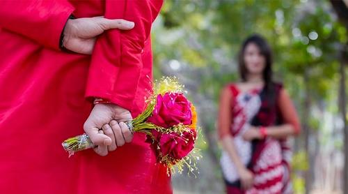 আজ বসন্ত, ভালোবাসায় রাঙা দিন