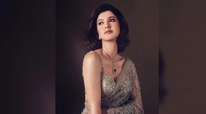 প্রেমে প্রতারিত শানায়া, প্রাক্তন প্রেমিকের ফোনে কী দেখেছিলেন?