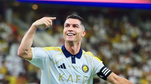 জল্পনার অবসান ঘটিয়ে মাঠে ফিরছেন রোনালদো