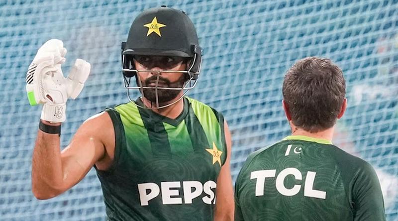 ভারত-পাকিস্তান ম্যাচের চাপ সামলানোর সূত্র দিলেন বাবর আজম