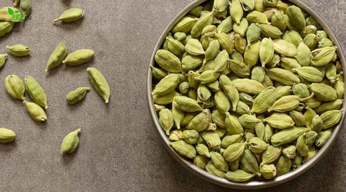 জেনে নিন এলাচের পুষ্টি উপাদান ও উপকারিতা