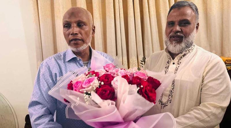 জয়ী হয়ে জামায়াত প্রার্থীর বাসায় বিএনপির এরশাদ উল্লাহ