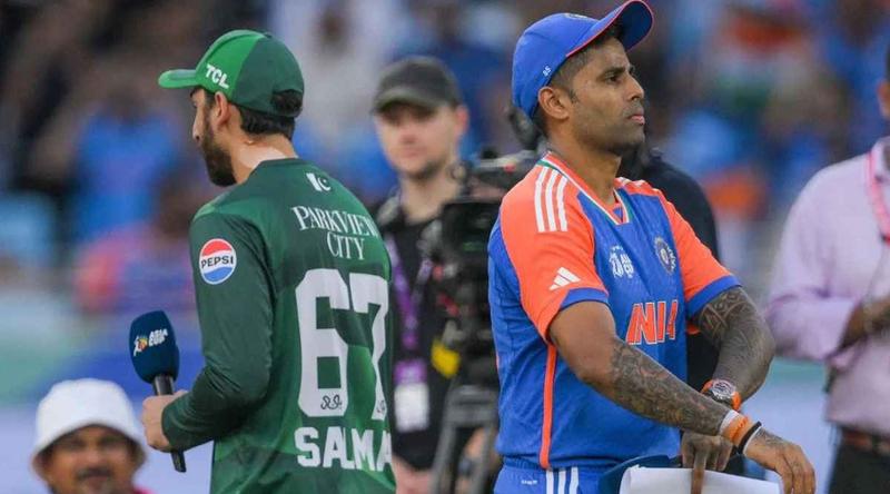 ভারত-পাকিস্তানের ‘নো হ্যান্ডশেক’, সূর্য-আগার কণ্ঠে একই সুর