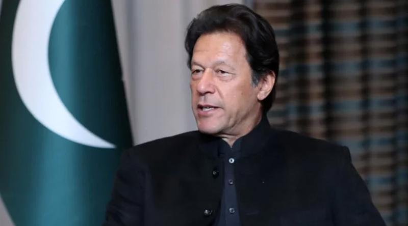 চাপের মুখে ইমরান খানকে হাসপাতালে নেয়ার ঘোষণা দিলেন পাকিস্তানের মন্ত্রী