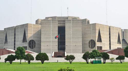 নবনির্বাচিত সংসদ সদস্যদের অভ্যর্থনায় প্রস্তুত হচ্ছে সংসদ ভবন