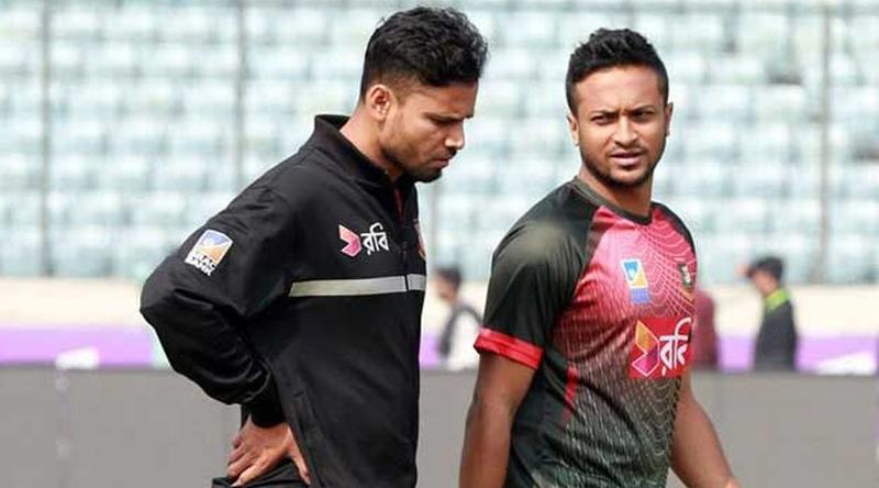 দেশের স্বার্থে সাকিব-মাশরাফিকে ফেরাতে পারে বিএনপি: লবি