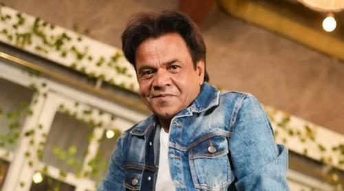 এবার রাজপালের পাশে তারকা বক্সার!