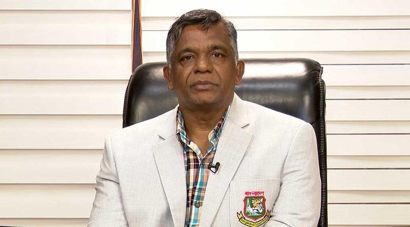 পরিবারের সঙ্গে সময় কাটাতে দেশ ছাড়লেন বুলবুল