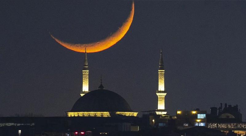 সৌদির ক্যালেন্ডার অনুযায়ী প্রথম রোজা বুধবার