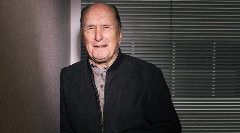 অস্কারজয়ী কিংবদন্তি অভিনেতা রবার্ট ডুভল আর নেই