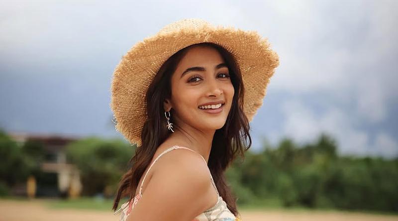 টালিউডে ফিরে আসার প্রস্তুতি নিচ্ছেন পূজা হেগড়ে