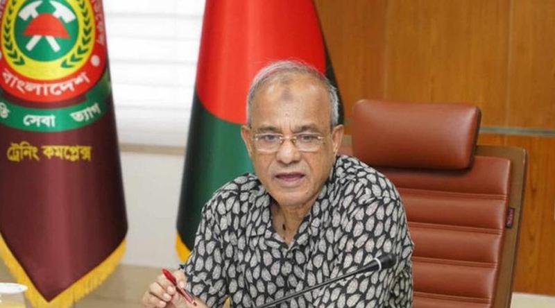 দায়িত্ব শেষে অবশ্যই দেশে থাকতে চাই : স্বরাষ্ট্র উপদেষ্টা