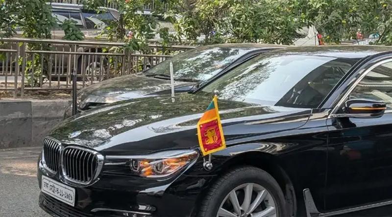 শপথ অনুষ্ঠানে যোগ দিতে সংসদের পথে বিদেশি অতিথিরা