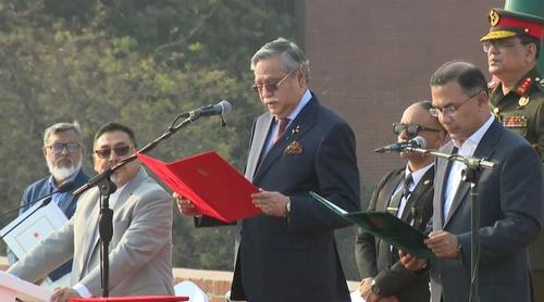 প্রধানমন্ত্রী হিসেবে শপথ নিলেন তারেক রহমান