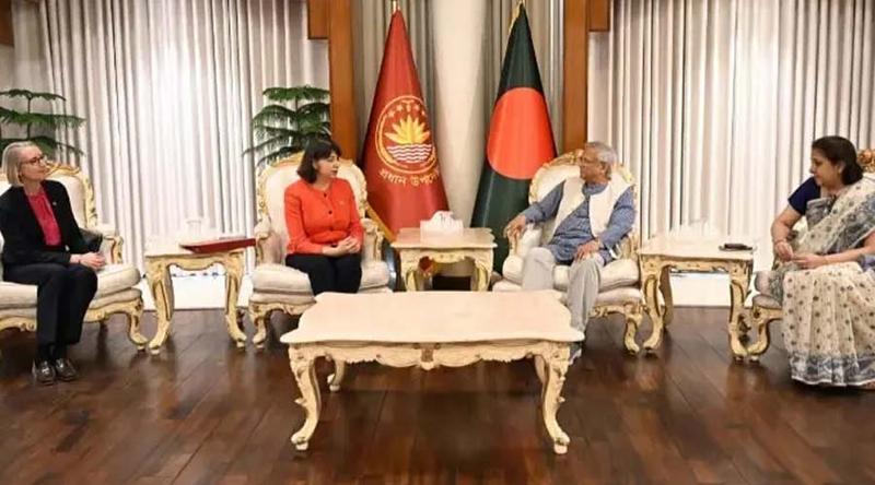 প্রধান উপদেষ্টার সঙ্গে সৌজন্য সাক্ষাৎ করেছেন যুক্তরাজ্যের আন্ডার সেক্রেটারি