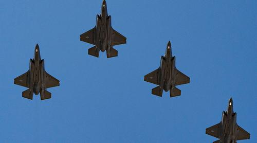 মধ্যপ্রাচ্যে ৫০টির বেশি যুদ্ধবিমান নিয়ে এসেছে যুক্তরাষ্ট্র