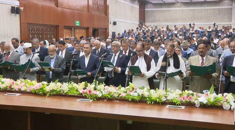 কী কী সুবিধা পাবেন মন্ত্রী-প্রতিমন্ত্রীরা?