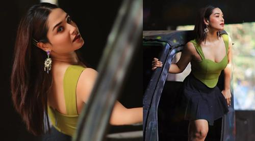 স্ট্রিট ফ্যাশনে ঝলমলে রোশনী