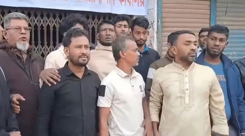 তালা ভেঙে আ.লীগ কার্যালয়ে নেতাকর্মীরা, আটক ৫