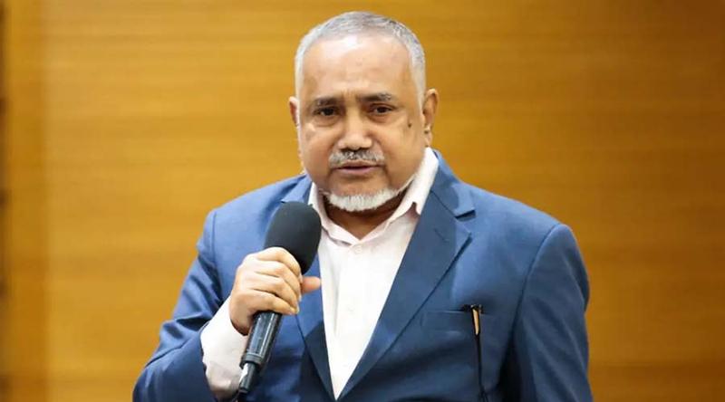 সিঙ্গাপুর গেলেন বিরোধীদলীয় উপনেতা ডা. তাহের