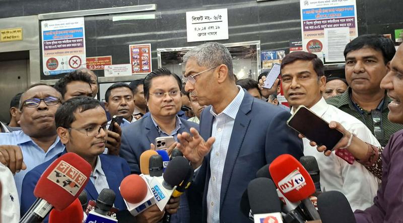 প্রথম কর্মদিবসে সবার কাছে দোয়া চাইলেন এ্যানি