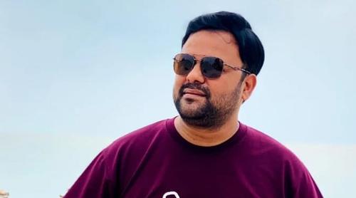 হিন্দি গান নিয়ে হাজির মেজবা শরীফ