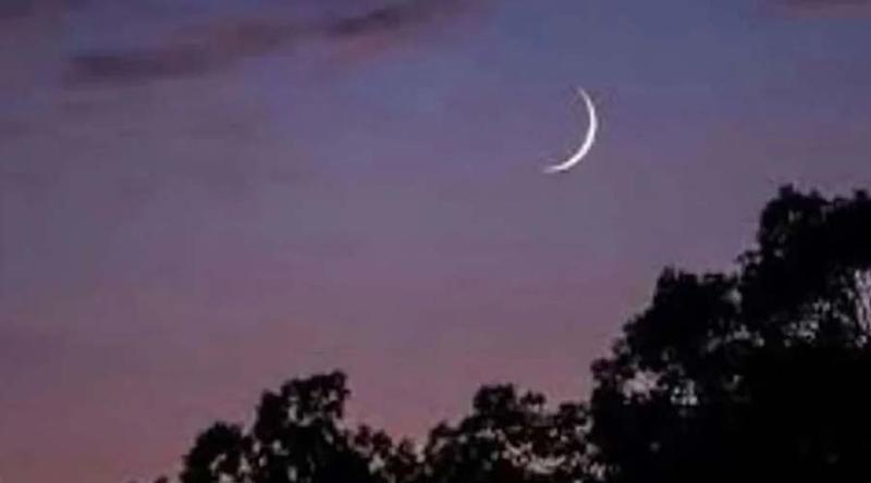 চাঁদ দেখা গেছে, বৃহস্পতিবার থেকে রোজা শুরু