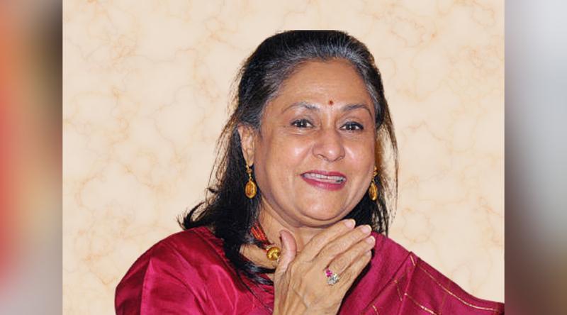 ‘আমি আছি বলেই জয়ার ছবি তুলতে পারছেন’