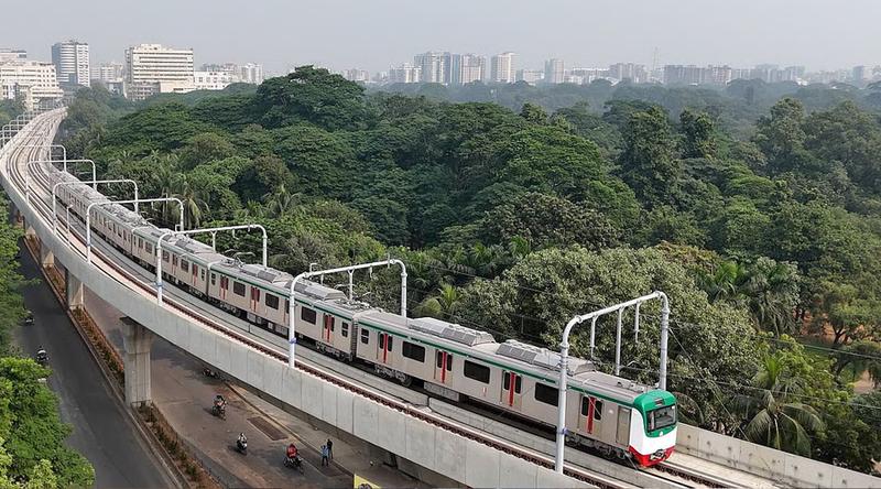 মেট্রোরেলে ইফতার নেওয়া যাবে কি না জানাল কর্তৃপক্ষ
