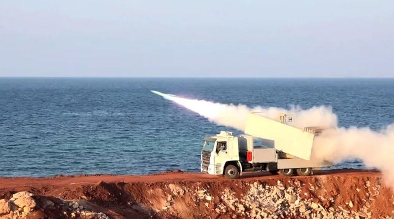 ইরানের আকাশসীমায় ক্ষেপণাস্ত্র মহড়া, সতর্কবার্তা জারি যুক্তরাষ্ট্রের