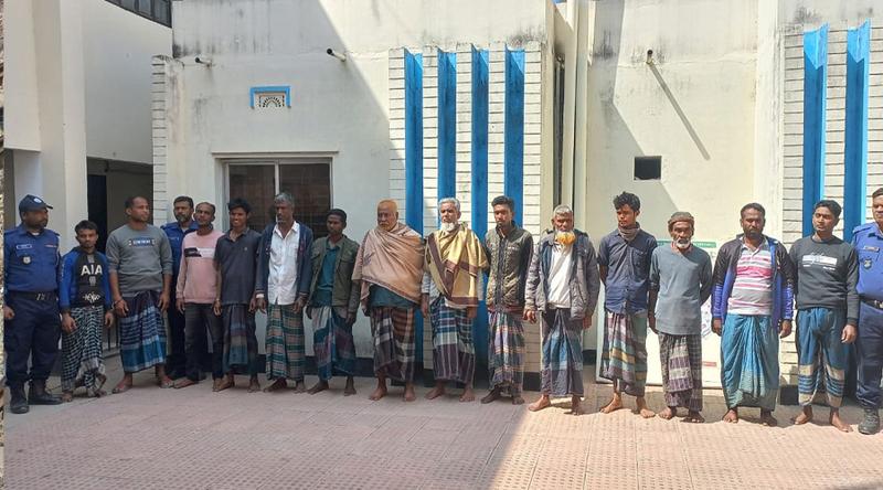 মাগুরায় আধিপত্য বিস্তারকে কেন্দ্র করে সংঘর্ষ ও ভাঙ্গচুর, গ্রেপ্তার ১৪