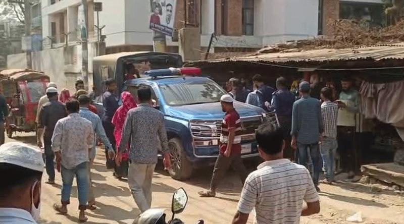 আশুলিয়ায় ঝুট ব্যবসার নিয়ন্ত্রণ নিয়ে বিএনপির দুই গ্রুপের সংঘর্ষ