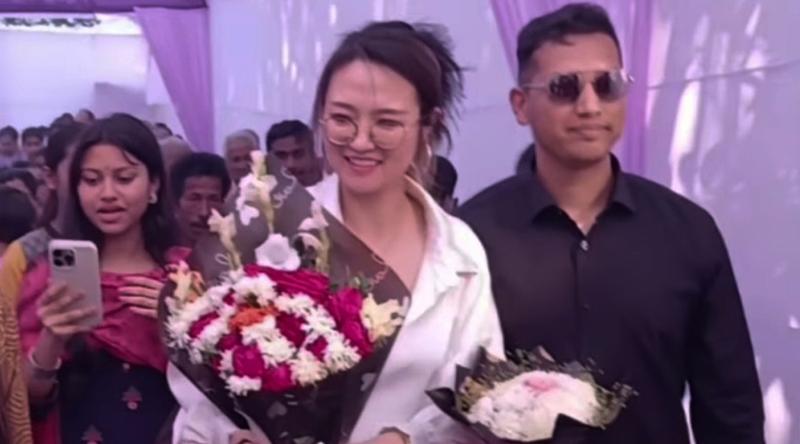 বিয়ের জন্য মৌলভীবাজারে এলেন চীনা তরুণী ক্রিস হুই