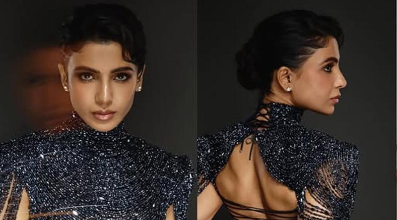 ভোগ ওমেন অফ এক্সিলেন্স ২০২৬-এ ক্রিস্টাল ব্লু পোশাকে সামান্থা