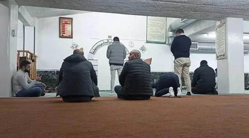 গ্রিসে বাংলাদেশি ইমামকে দেশত্যাগের নির্দেশ, ৬০ মসজিদ বন্ধের ঘোষণা