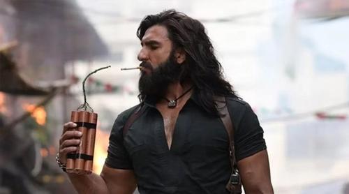 প্রতীক্ষায় ভক্তরা, কবে আসবে ‘ধুরন্ধর ২’?