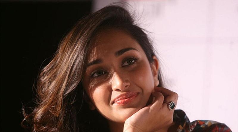 জন্মদিনে ফিরে দেখা প্রয়াত জিয়া খানের অজানা শৈশব