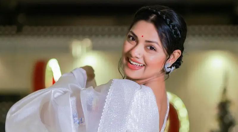 আজ জনপ্রিয় অভিনেত্রী নুসরাত ইমরোজ তিশার জন্মদিন