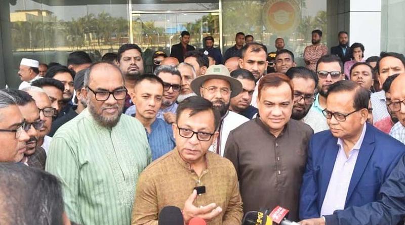 বিনিয়োগ আকৃষ্ট করতে লাল ফিতার দৌরাত্ম্য কমাতে হবে : বাণিজ্যমন্ত্রী