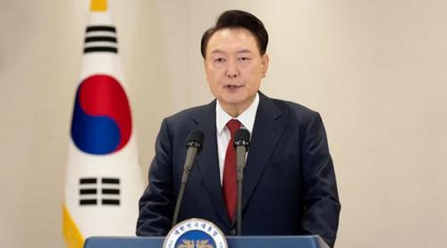 ক্ষমা চেয়েছেন দক্ষিণ কোরিয়ার সাবেক প্রেসিডেন্ট