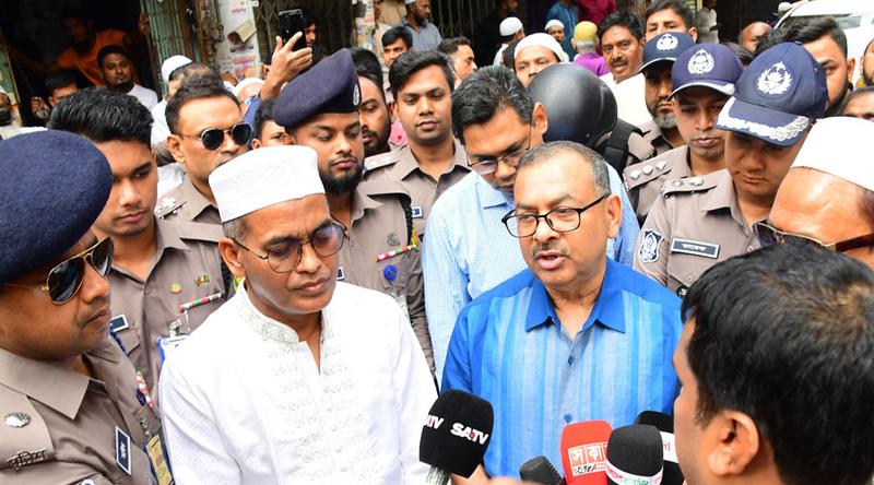 দ্রব্যমূল্য সহনীয় পর্যায়ে রাখতে ব্যবসায়ীদের আহ্বান ডিএমপি কমিশনারের